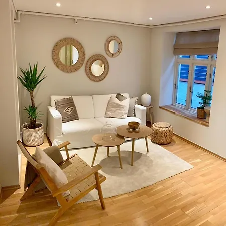 Full Of Charm Apartment *