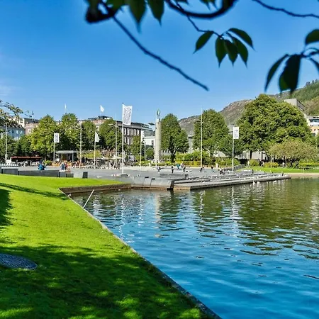 Full Of Charm * Bergen